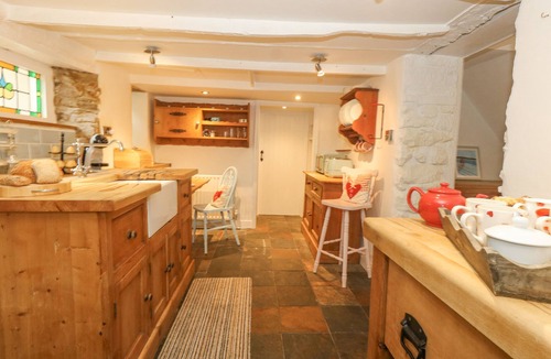 Holworth Cottage | NORDEN COTTAGE, pet friendly, character holiday cottage in Osmington