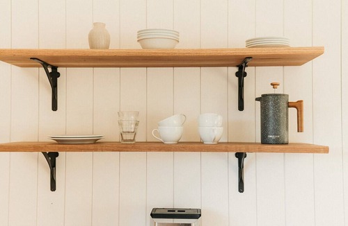 Stoughton Cabin | Nordic-inspired country retreat with wood fired tub 25-minutes from Madison, WI