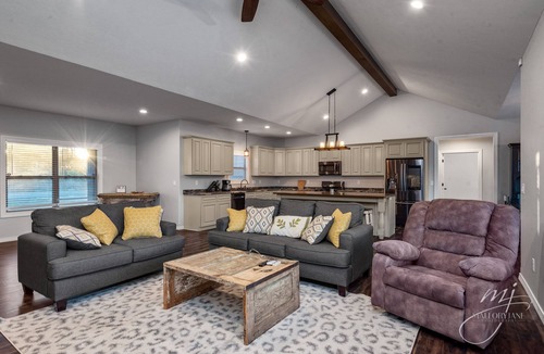 Calico Rock House | Norfork Lake: Family Retreat