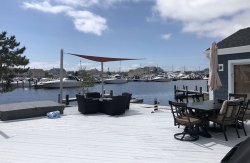 Normandy Beach House | NORMANDY BEACH - LAVALLETTE - JERSEY SHORE - ON BAY WITH PRIVATE BEACH & DOCK