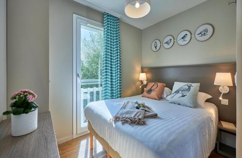 Courseulles-sur-Mer Apartment | Normandy Coastal Apartment for 5