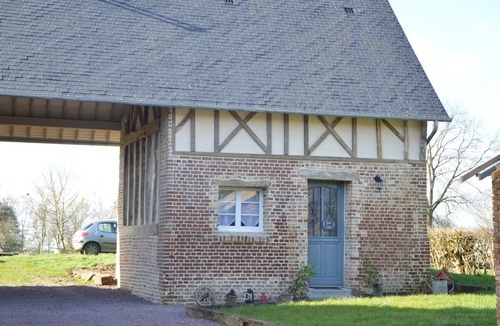 Petit-Caux Cottage | Normandy cocoon for couples with table d'hôtes, workshops and unspoilt nature