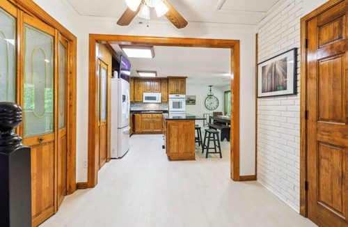 Jacksboro House | Norris Lakefront Retreat, 2-Story Dock, 600ft Shoreline, Sleeps 13, SXS
