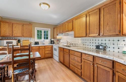 North Bay House | North Bay Tranquility by Simple Life Rentals