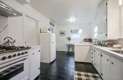 North Bend Cottage | North Bend Escapes Downtown Cottage and Suite - 2 Hot Tubs, Steps to Downtown
