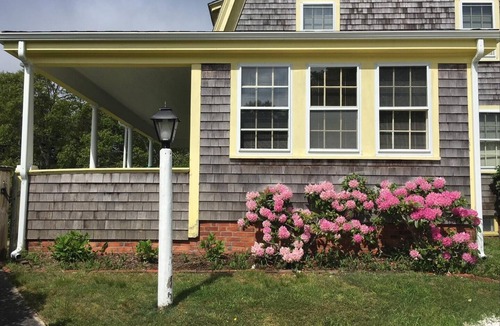 North Chatham House | North Chatham Beachwalk -Spacious 6 bedroom walk to beach sprawling private yard