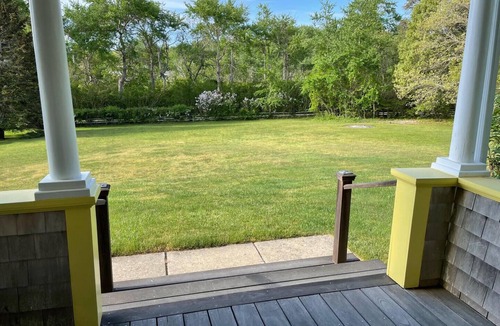 North Chatham House | North Chatham Beachwalk -Spacious 6 bedroom walk to beach sprawling private yard