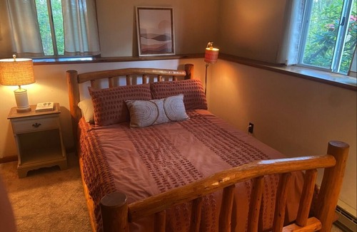 Eidelweiss Village Cottage | North Conway/Eidelweiss Mountain Cabin