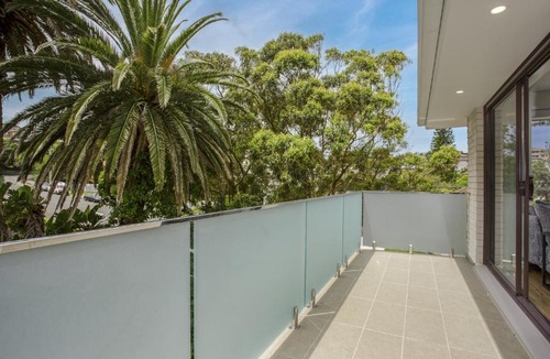 Freshwater Apartment | North-East Facing Modern 2-bed Apartment