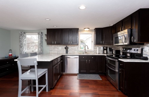 Lakeville House | North end lake house walking distance to town amenities!