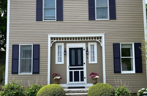 North Falmouth House | North Falmouth Part Ocean View, Beach-3 Min Walk WiFi Grill Linen Pickleball