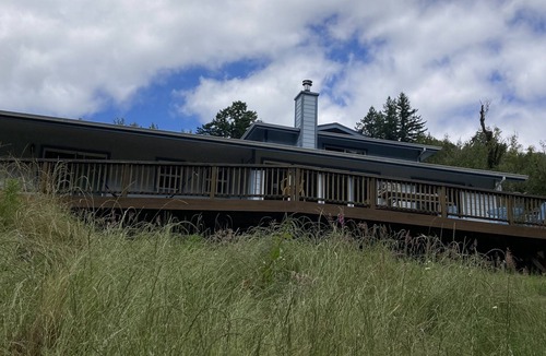 Brookings House | North Fork Chetco River House