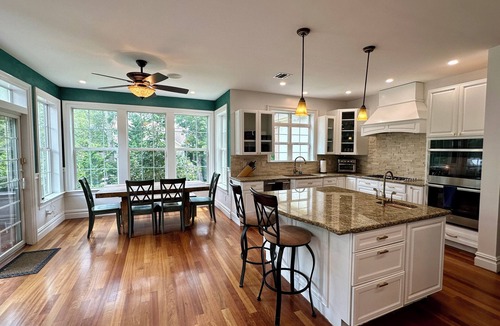 Southold House | NORTH FORK DREAM HOME, 4,000 Sq Ft, 1 Acre, Heated Pool!