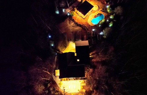 Wiley Cabin | North Georgia Mountain Retreat~Pool~Theater Room