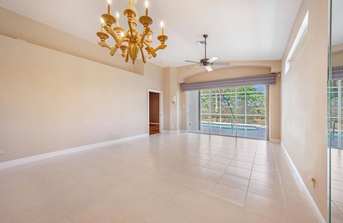 Ibis Cove House | North Naples 2 Bed, den & 2 Bath with PRIVATE POOL for annual rent!