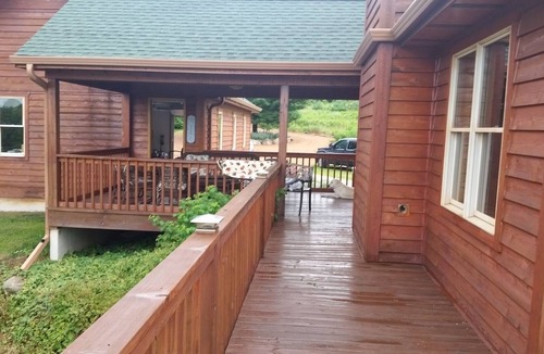 Mosinee House | North north enough! Central Wi-Fi home on beautiful large Eau Pleine Resevoir