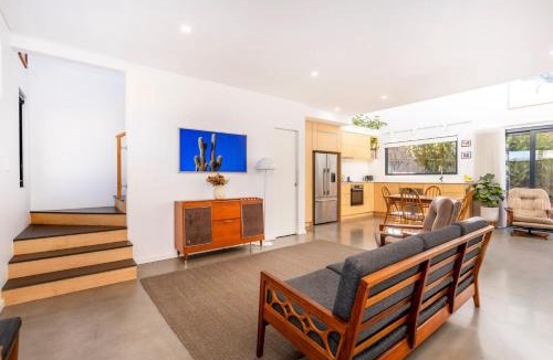 North Perth Apartment | North Perth Lanehouse