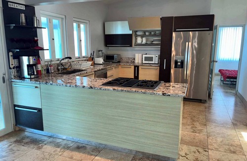 Bravos de Boston House | North Shore Pointe - Spectacular Ocean Front