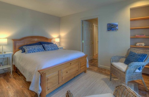 Eastsound Cottage | North Shore Retreat: Community Dock, Beach, Tennis, Pickleball Courts