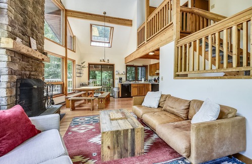 West Bridgewater Ski Chalet | Northeast Passage Chalet is a cozy and warm. Wonderful hot tub on the deck and a great big stone fireplace. The Killington golf course and Green Mountain National Golf Course are just a few minutes from this location.