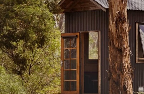 Dadswells Bridge House | Northern Grampians Sanctuary by Tiny Away