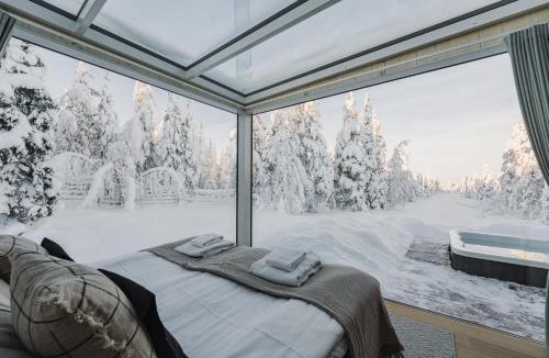 Koengaes Hotel | Northern Lights Ranch
