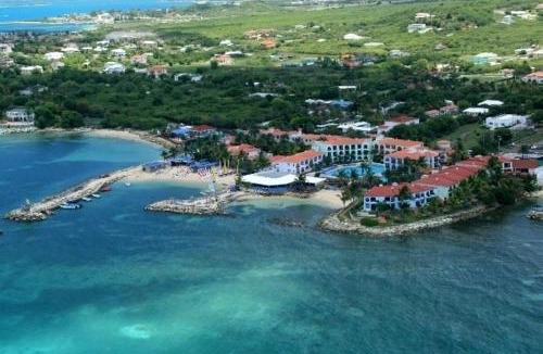 Dickenson Bay Hotel | Northshore Seaside Suites