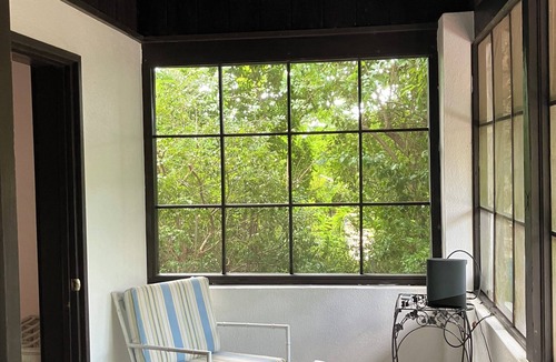 Estate Northside Villa | Northside EcoHome near sea - Ginger Thomas