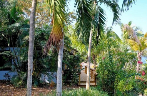 Estate Northside Villa | Northside EcoHome near sea - Ginger Thomas