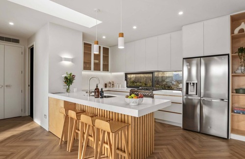Kelvin Heights House | Northview Residence is a modern & sophisticated home nestled in the exclusive Kelvin Heights.