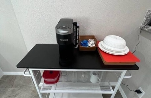 Tucson Apartment | Northwest Jr Suite #4 with Laundry and Parking