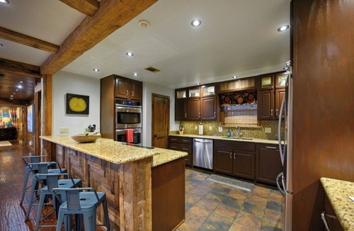 Broken Bow Cabin | NorthWing Bear Resort | Adventure-Ready Escape