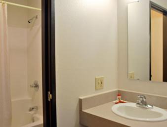 Ely Hotel | Northwoods Inn and Suites