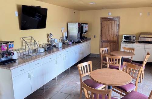 Ely Hotel | Northwoods Inn & Suites