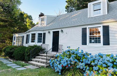 Norwalk House | Norwalk Retreat