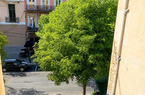 Clemenceau Apartment | Notre Dame