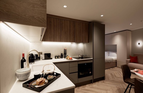 Pembridge Apartment | Notting Hill Studios by DMONTRIO