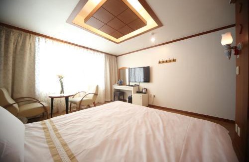 Kunip Hotel | Nova Motel