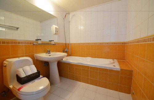 Kunip Hotel | NOVA Motel