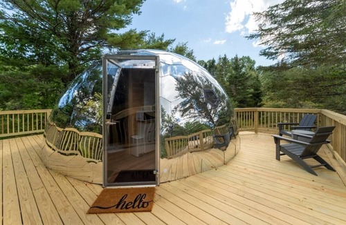 Sullivan Cabin | Nova Nook-Mirror Dome with Private Bathroom