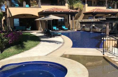 Cabo San Lucas Villa | Novaispania Viceroy villa gorgeous Cabo San Lucas Private Nicklaus Golf Course