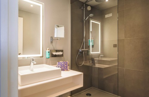La Pierre-Heuze Hotel | Novotel Caen Cote De Nacre