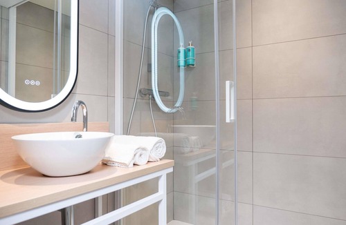 Saint-Etienne-du-Rouvray Hotel | Novotel Rouen Sud Zenith Parc Expo