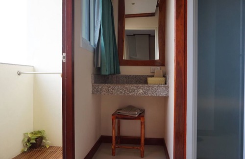 Nakhon Phanom Hotel | NP Residence