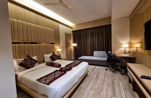 Navsari Hotel | NRICH SKYOTEL