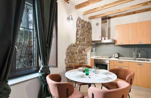 Corniglia Apartment | Nuance, beautiful things are created with colour, harmony and the positive feelings, all that is Nuance the ideal place for your holidays in Corniglia.Located in the centre of the most typical and unique village of Cinque Terre, Nuance will know pamper y