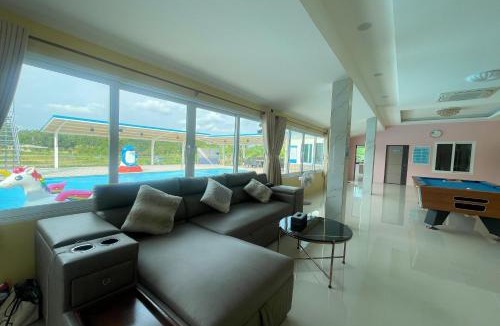 Klaeng House | Nueng Pool Villa