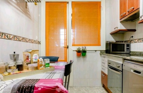 Bilbao Old Town Condo | Nuestro Refugio