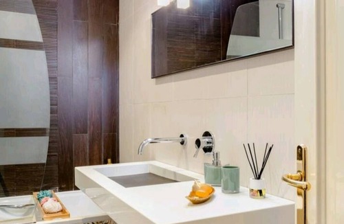 Bilbao Old Town Condo | Nuestro Refugio