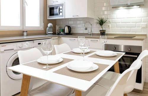 Distrito Sur Apartment | Nuevo Lolf a step away from the Roman bridge and the historic center of Córdoba.